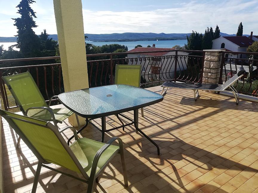 Danyja Apartments Sveti Filip i Jakov Exteriör bild
