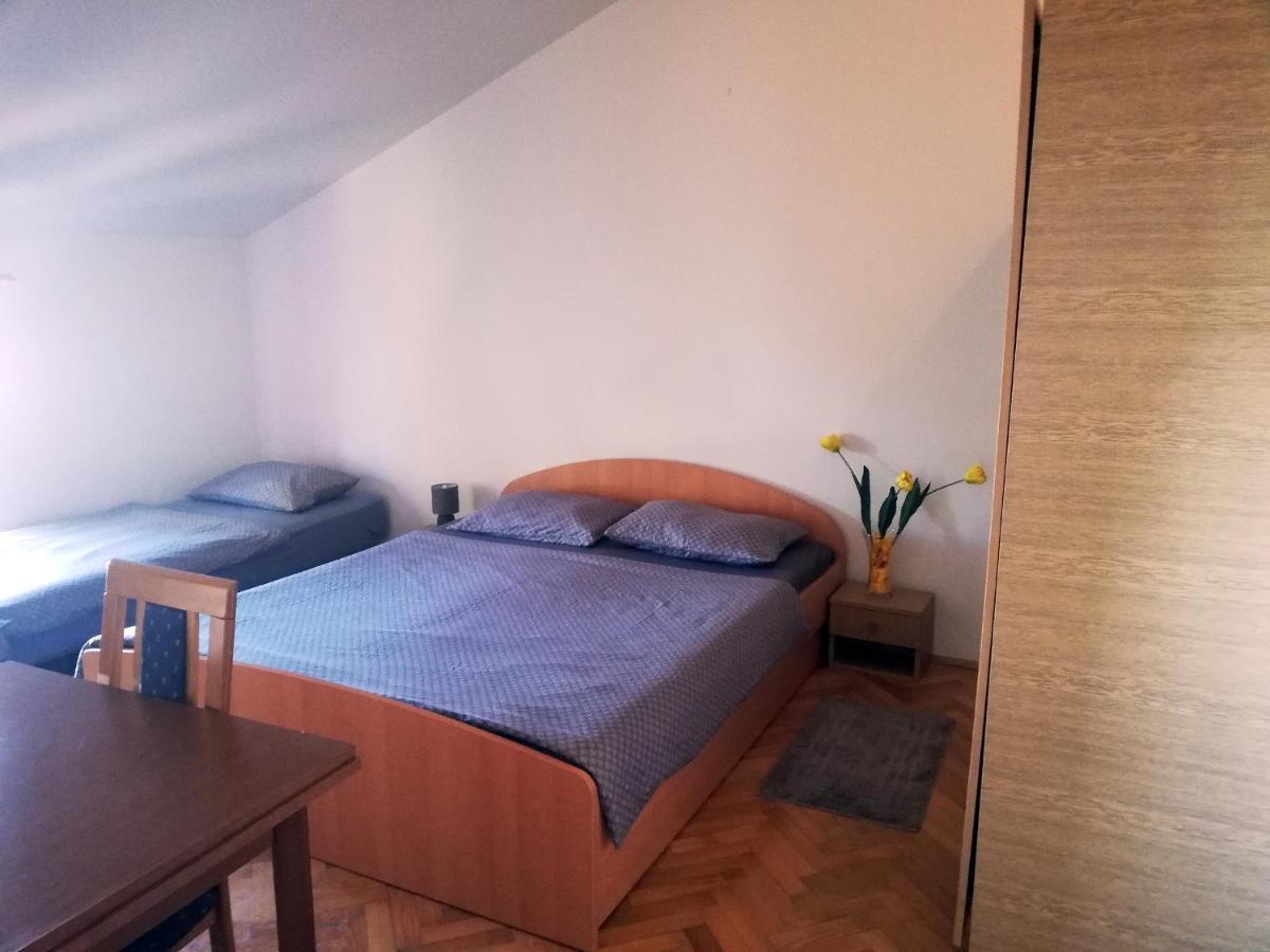 Danyja Apartments Sveti Filip i Jakov Exteriör bild