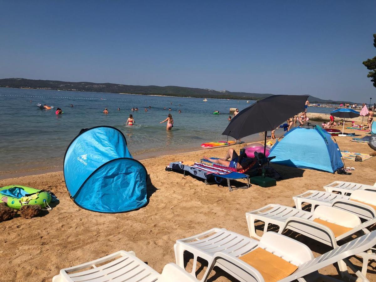 Danyja Apartments Sveti Filip i Jakov Exteriör bild