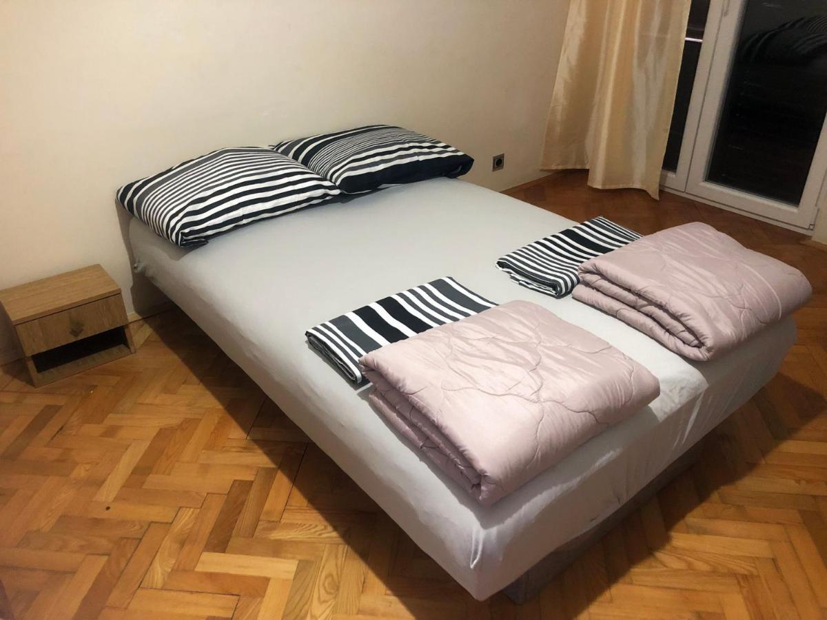 Danyja Apartments Sveti Filip i Jakov Exteriör bild